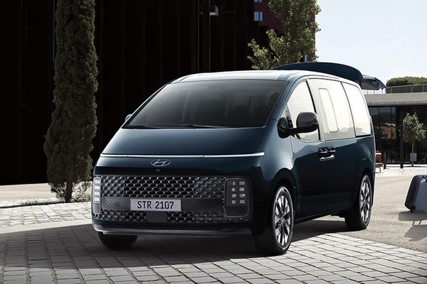 هيونداي ستاريا 2025 Gallery Image